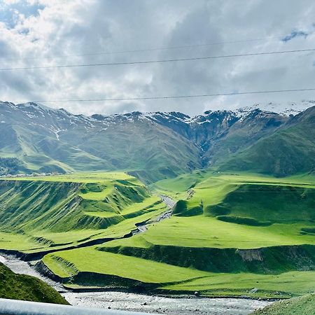 Alpine Escape Kazbegi Villa Eksteriør billede