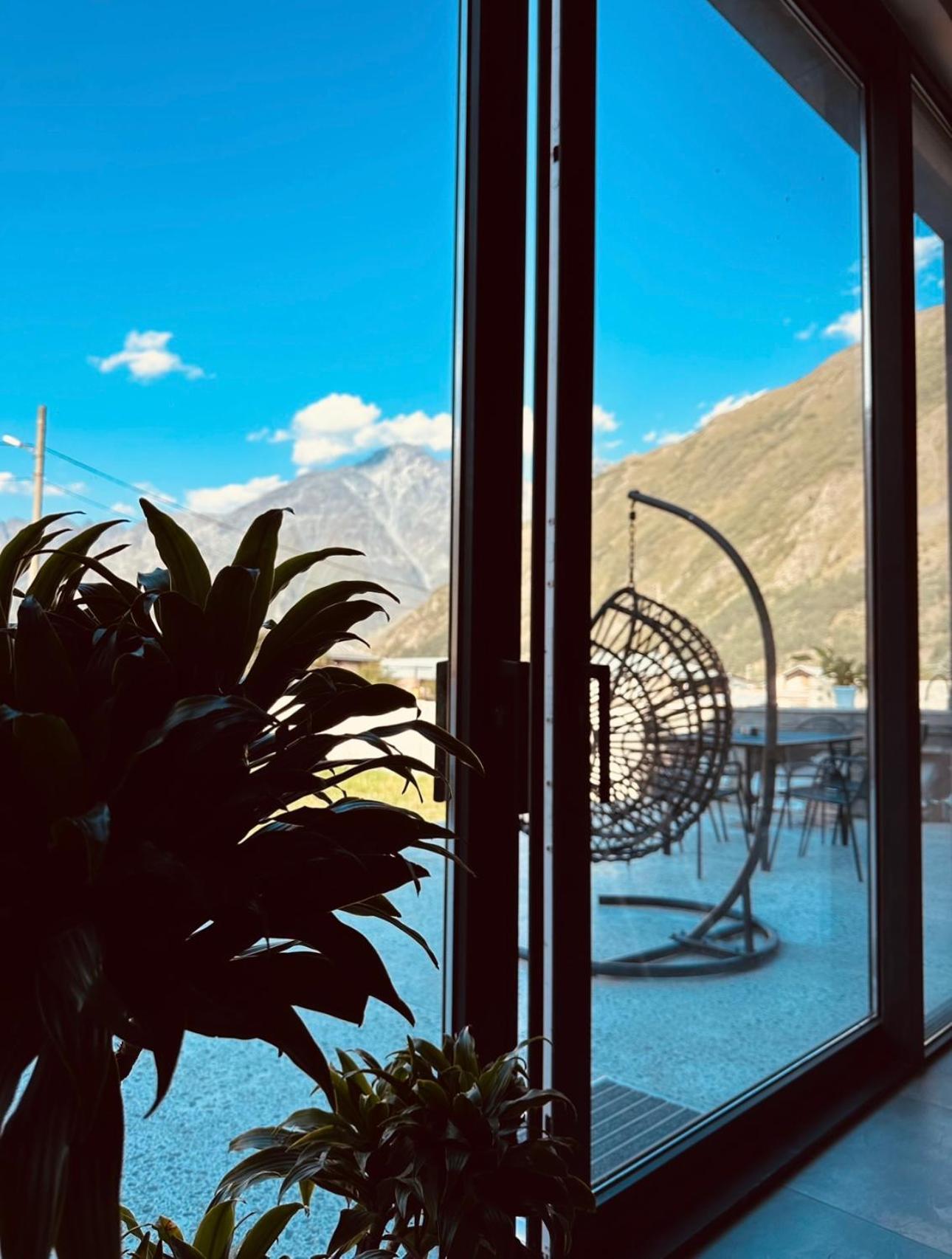 Alpine Escape Kazbegi Villa Eksteriør billede