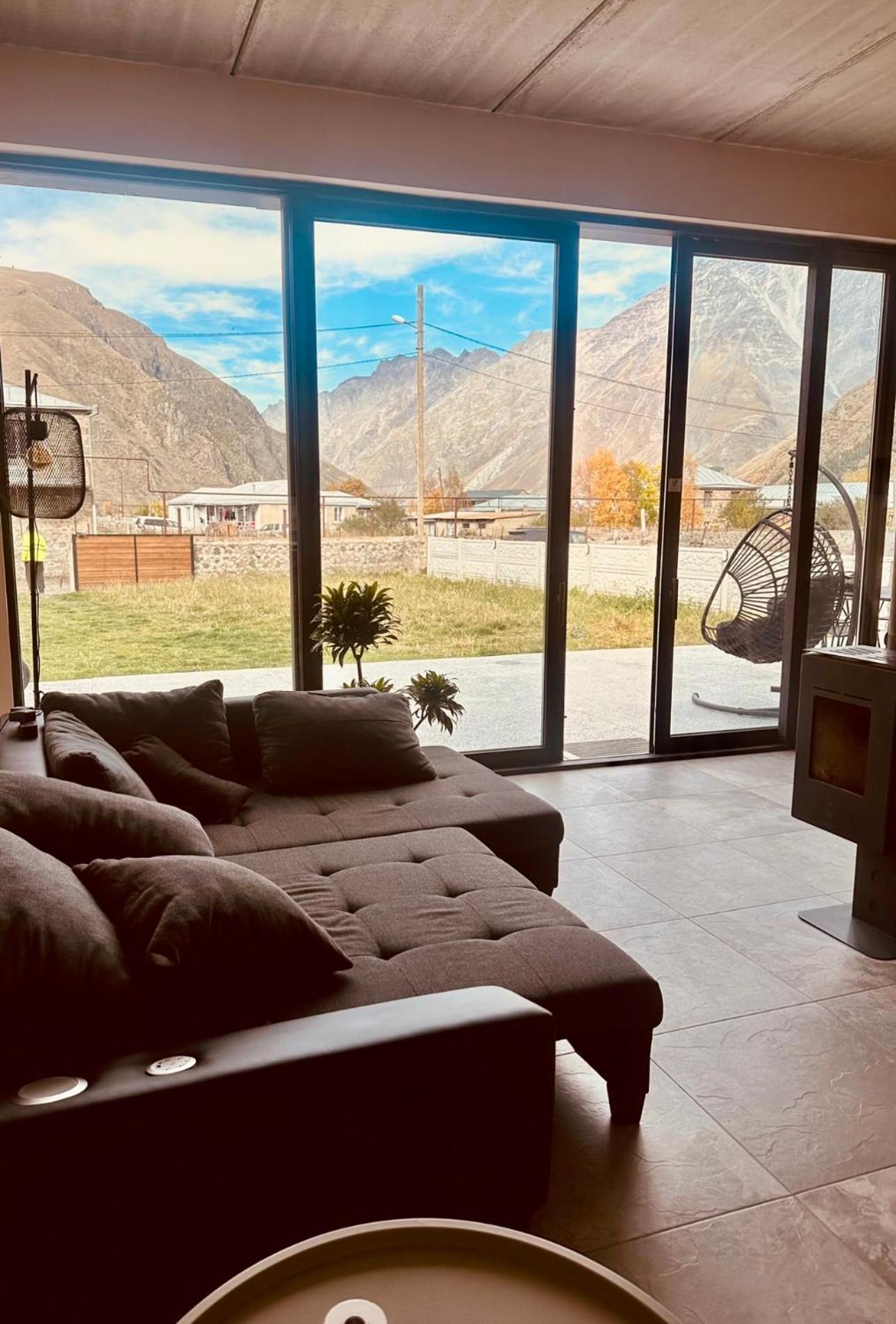 Alpine Escape Kazbegi Villa Eksteriør billede